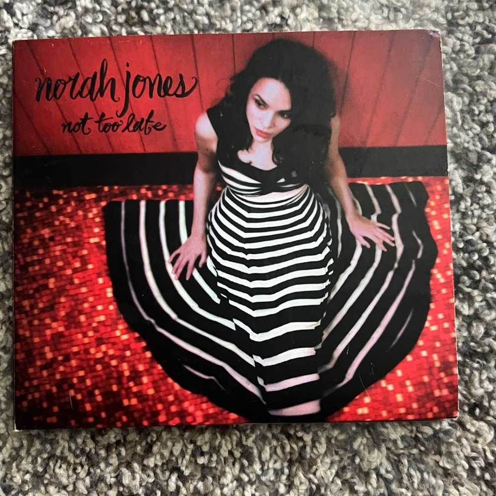 Norah Jones Not Too Late CD 2007 Blue Note Records Jazz Pop Vocal Digipak Album
